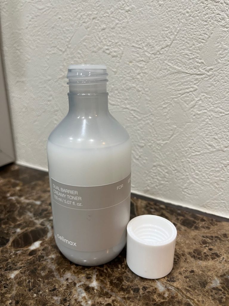 愛用しているcelimax（セリマックス）のデュアルバリア クリーミートナー。